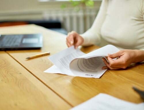 Από 1/10/2022 υποχρεωτικά τα στοιχεία ΓΕΜΗ σε όλα τα έγγραφα των εταιρειών